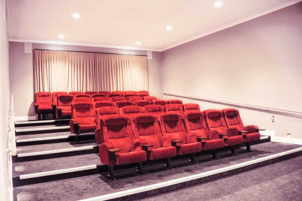 Alloyfold Ranfurly Retirement Cinema Mojo seating 2019 2884